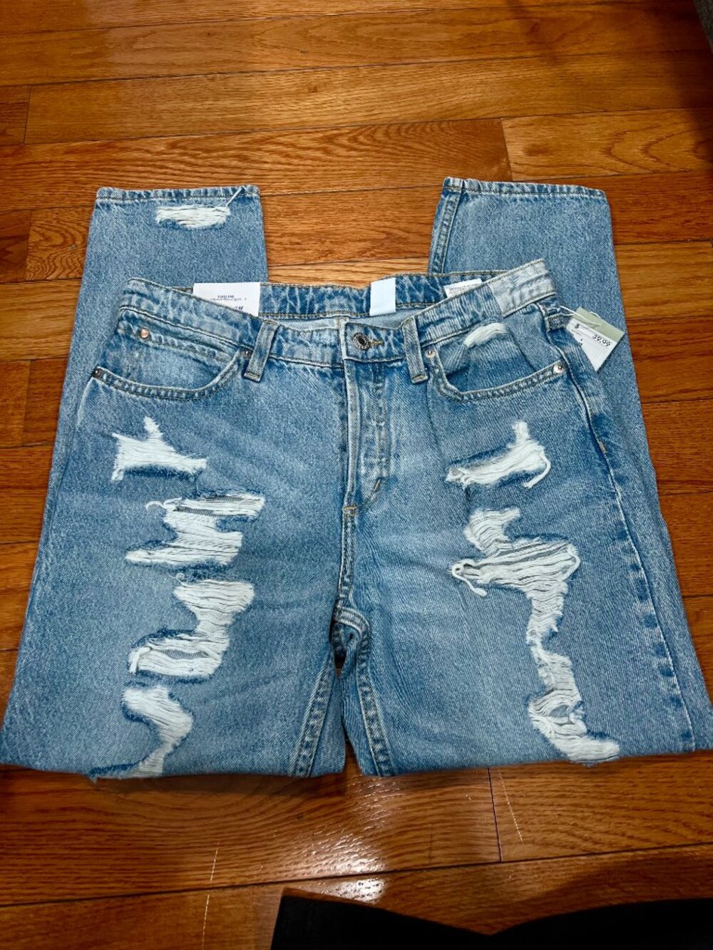 H&M women light wash boyfriend jeans size 4